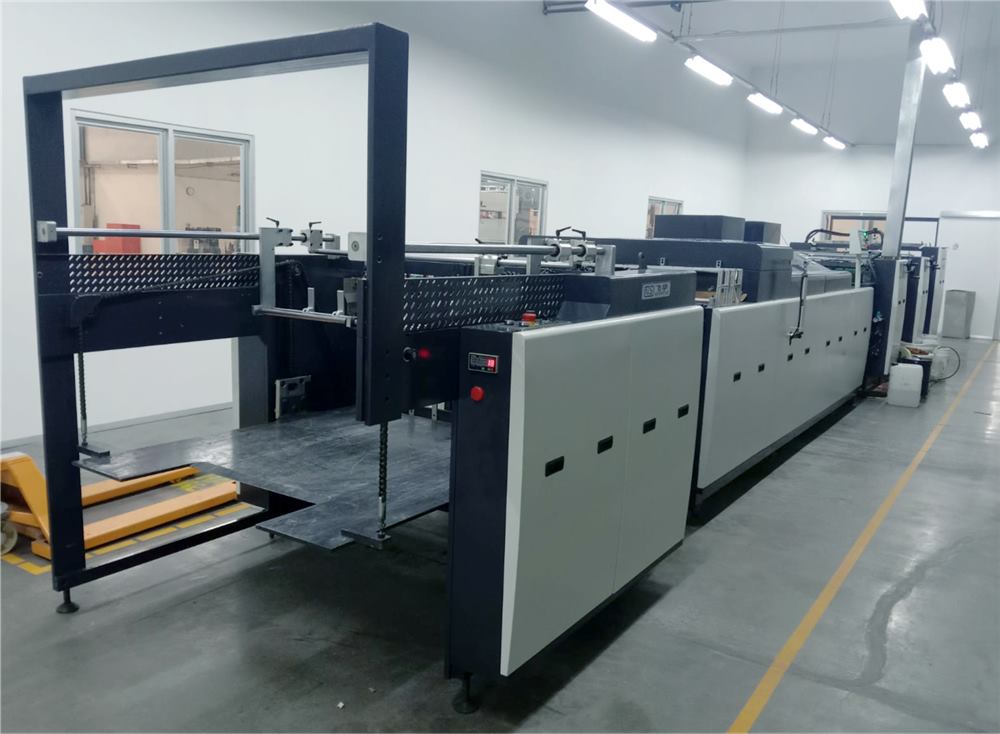 Mesin Lapisan UV